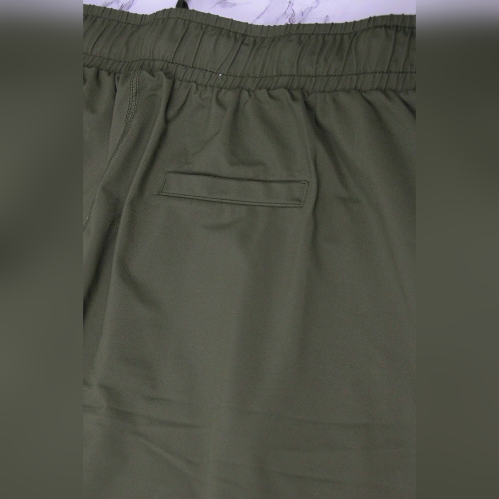 Green Zyia Joggers Size Medium - Picture 3 of 9